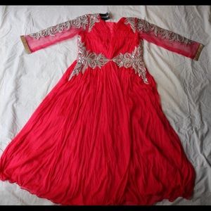 Lashkaraa BEAUTIFUL Indian dress!